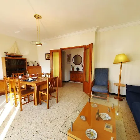 6784 Piso Apartment