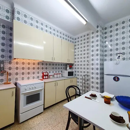 6784 Piso Llanca